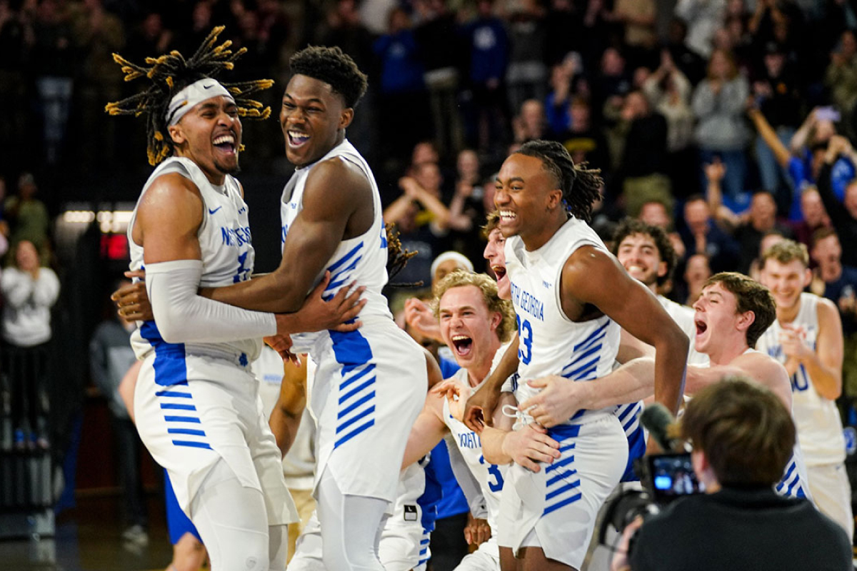 give to ung mens basketball